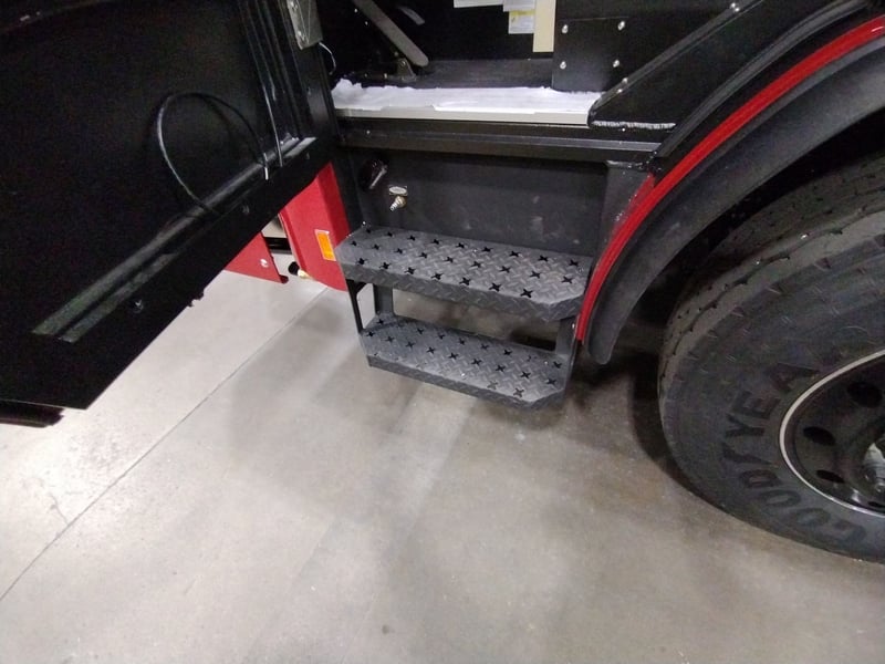 MacQueen Emergency B 86 jpg