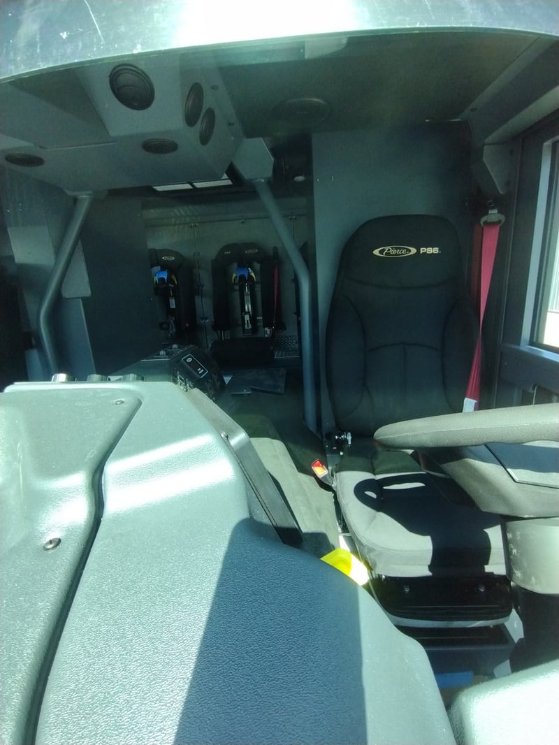 MacQueen Emergency E 49 jpg