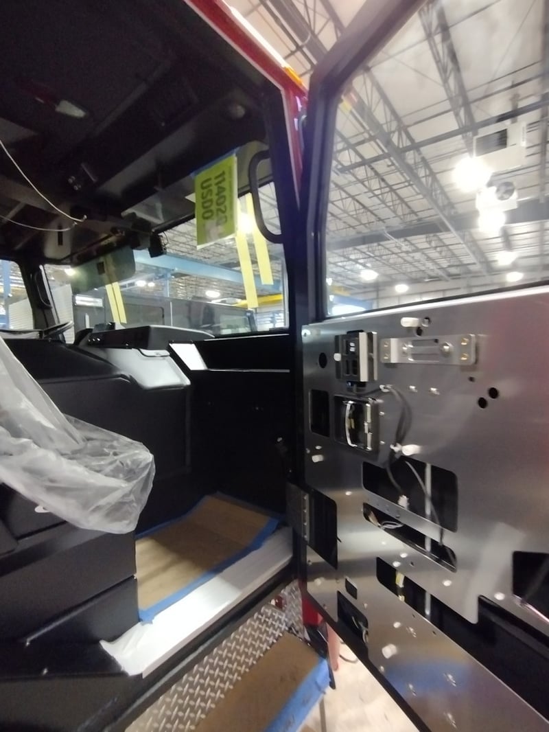 MacQueen Emergency E 90 jpg
