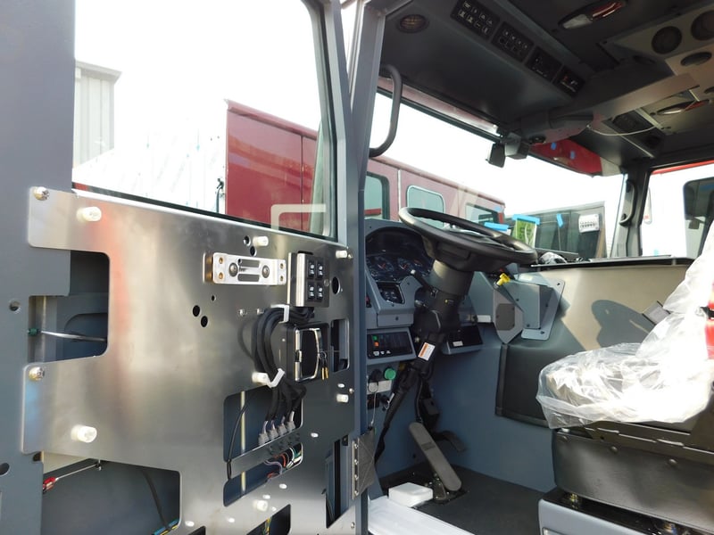 MacQueen Emergency Equipment 05 26 (206) JPG