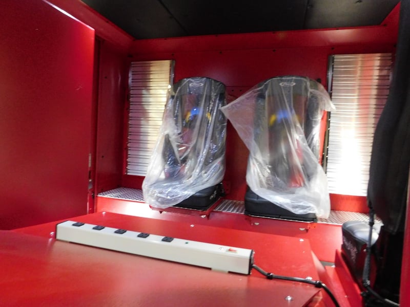 MacQueen Emergency Equipment 05 06 (136) JPG