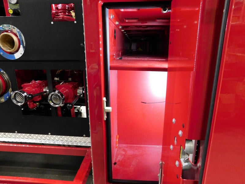 MacQueen Emergency Equipment 05 06 (191) JPG