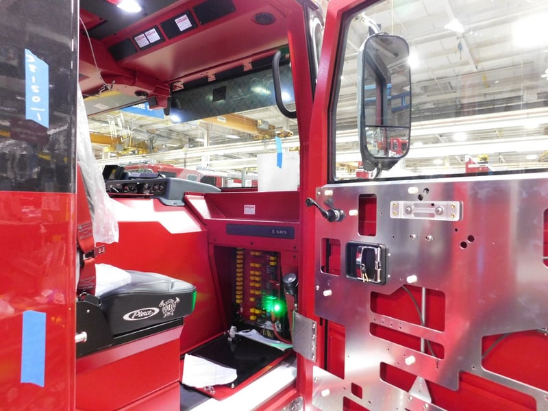 MacQueen Emergency Equipment 05 06 (195) JPG