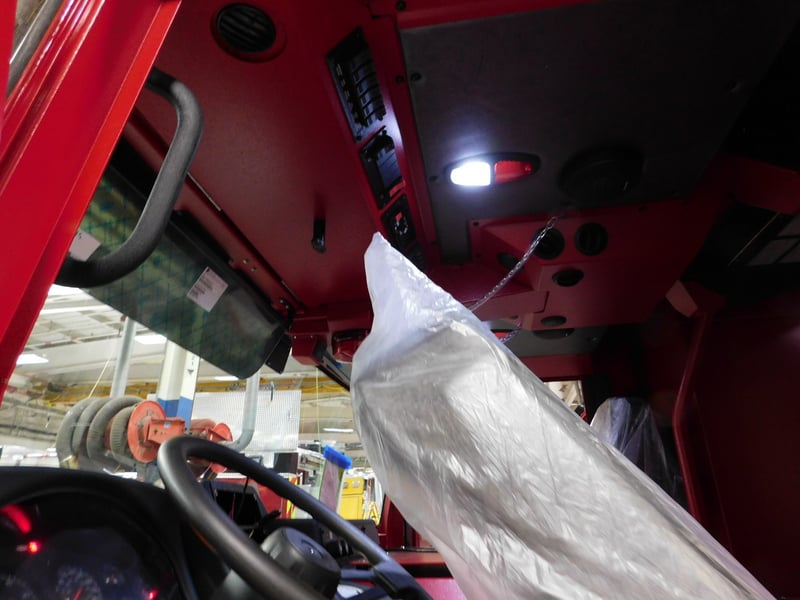 MacQueen Emergency Equipment 05 06 (210) JPG