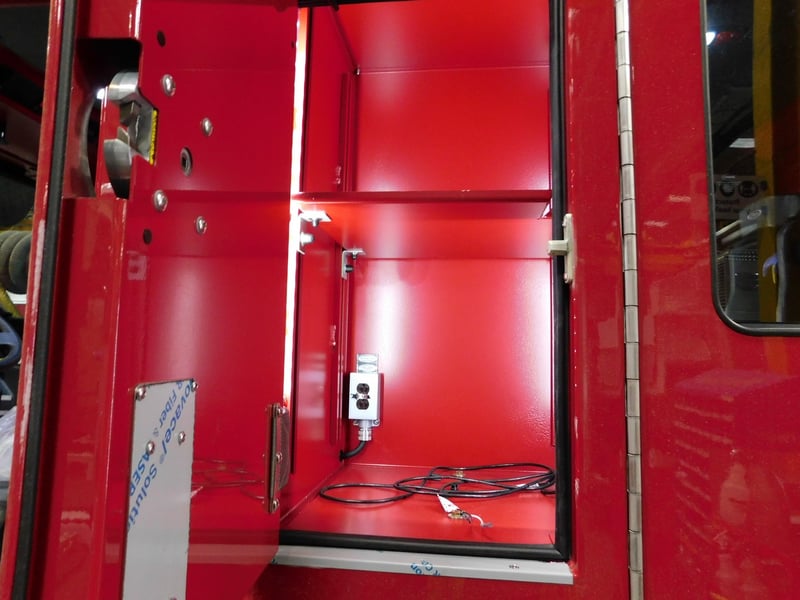 MacQueen Emergency Equipment 05 06 (216) JPG