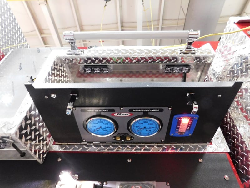 MacQueen Emergency Equipment 05 06 (223) JPG