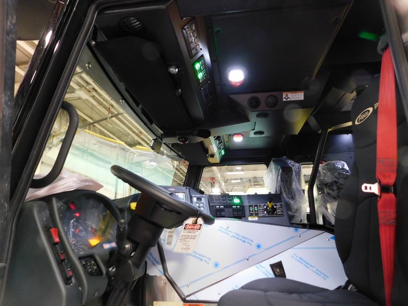 MacQueen Emergency Equipment 05 06 (256) JPG