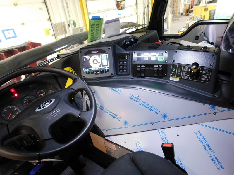 MacQueen Emergency Equipment 05 06 (257) JPG