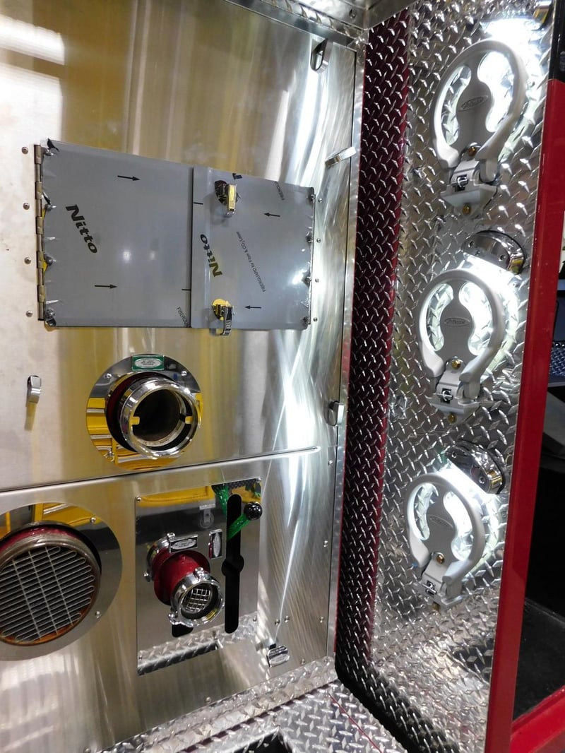 MacQueen Emergency Equipment 05 06 (294) JPG