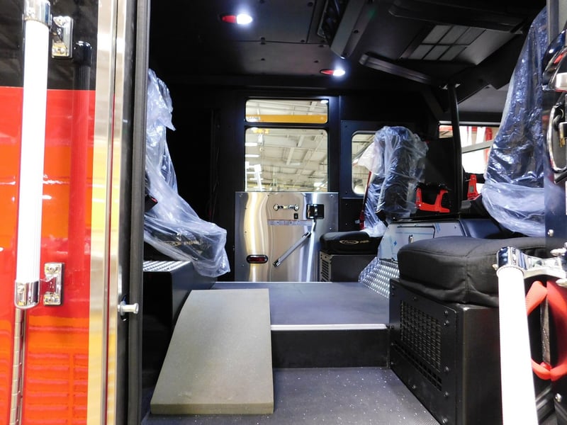 MacQueen Emergency Equipment 05 06 (297) JPG