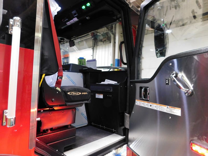 MacQueen Emergency Equipment 05 06 (298) JPG