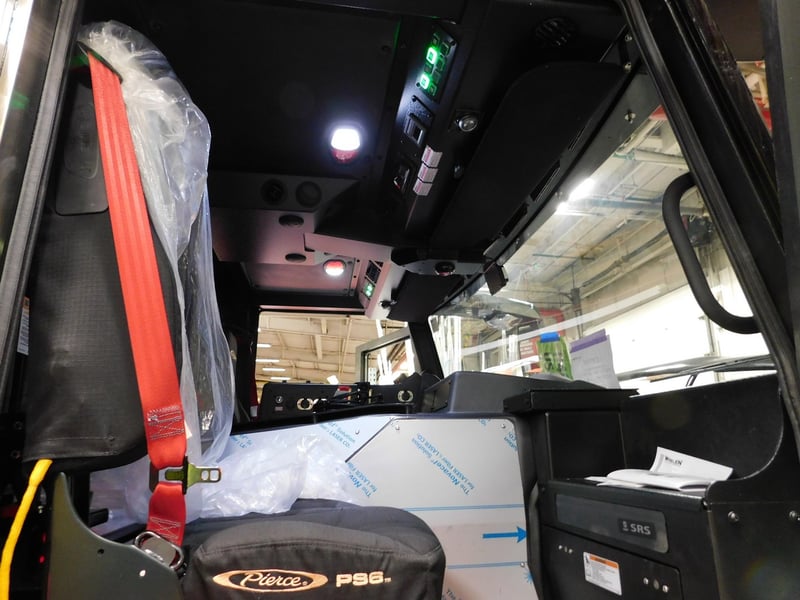 MacQueen Emergency Equipment 05 06 (300) JPG