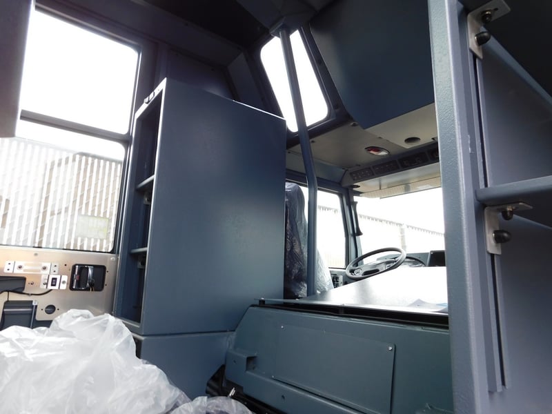 MacQueen Emergency Equipment 05 06 (328) JPG