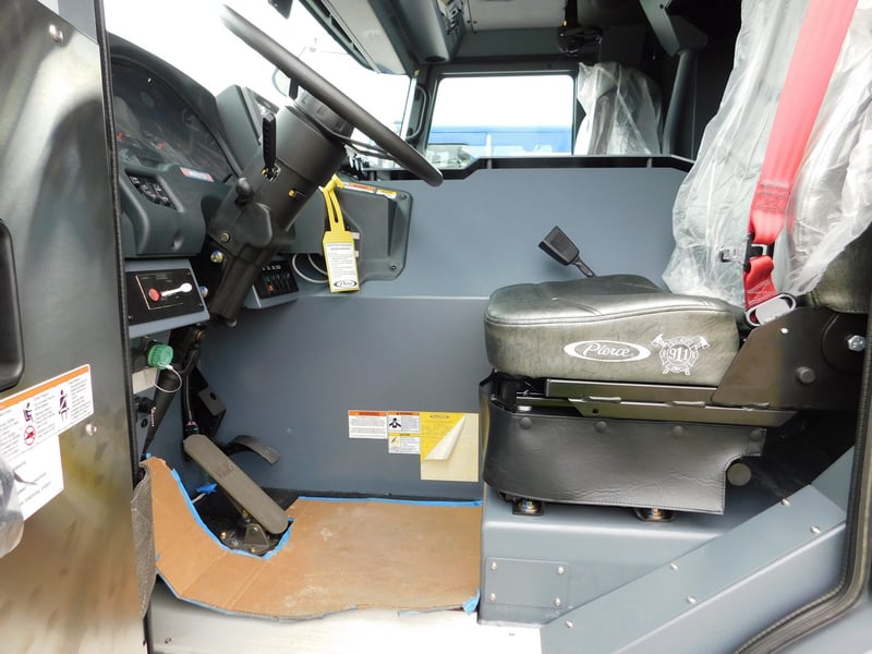 MacQueen Emergency Equipment 05 06 (368) JPG 4
