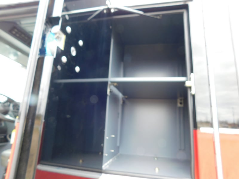 MacQueen Emergency Equipment 05 06 (379) JPG 4