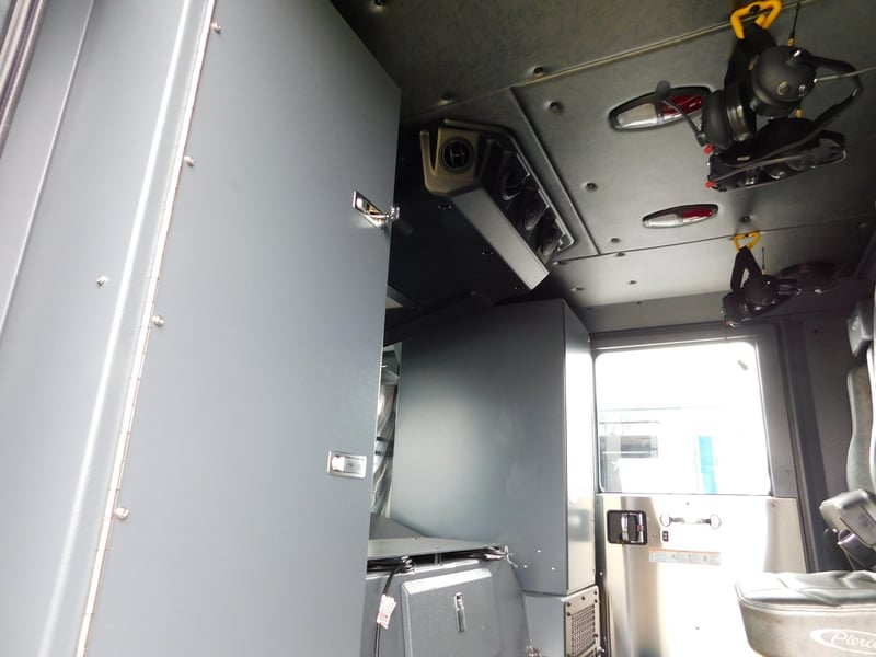 MacQueen Emergency Equipment 05 06 (381) JPG 4