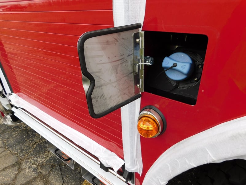 MacQueen Emergency Equipment 05 06 (396) JPG 4