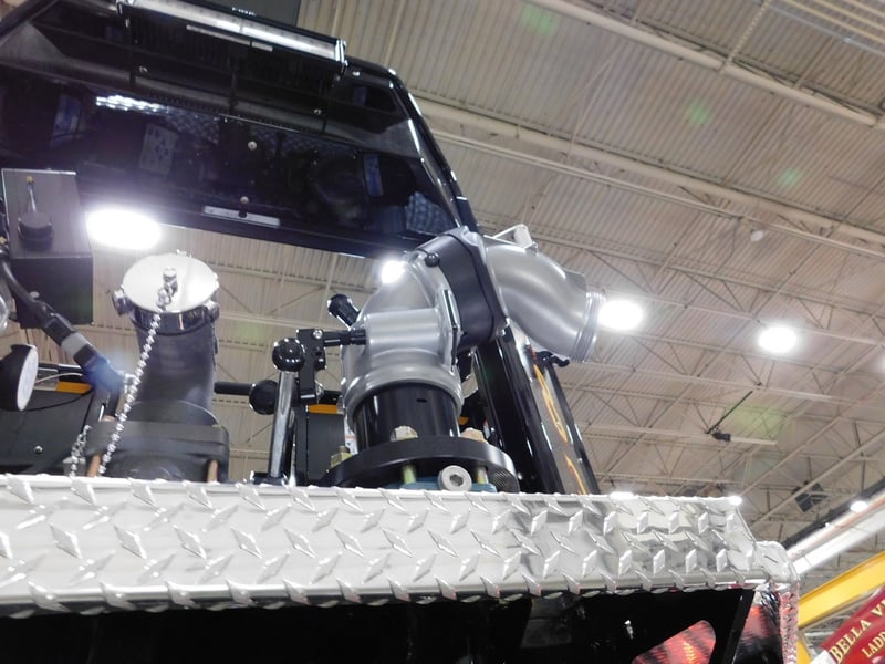 MacQueen Emergency Equipment 05 06 (497) JPG