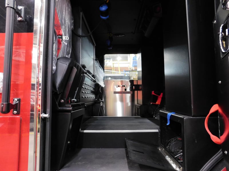 MacQueen Emergency Equipment 05 06 (509) JPG