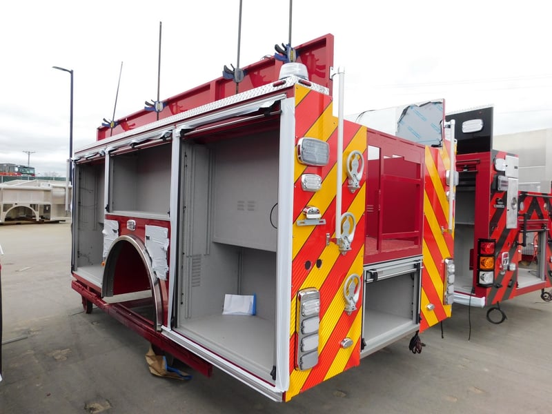 MacQueen Emergency Equipment 05 06 (577) JPG