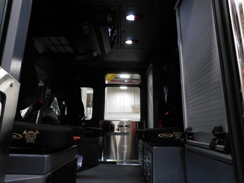 MacQueen Emergency Equipment 05 06 (598) JPG