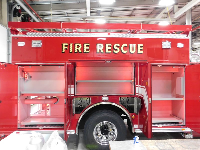 MacQueen Emergency Equipment 05 06 (616) JPG