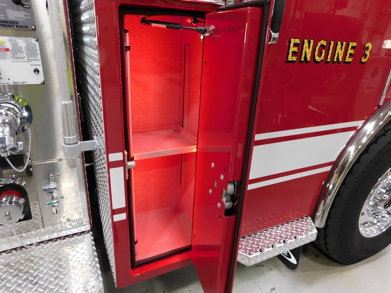 MacQueen Emergency Equipment 05 06 (625) JPG