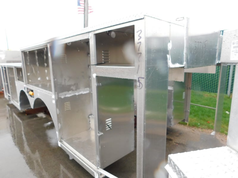 MacQueen Emergency Equipment 05 06 (63) JPG