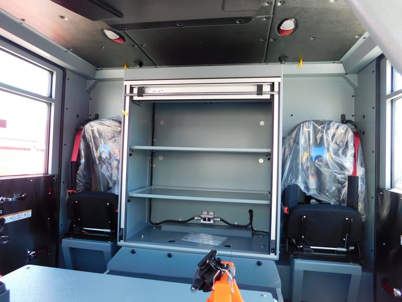 MacQueen Emergency Equipment 05 06 (646) JPG
