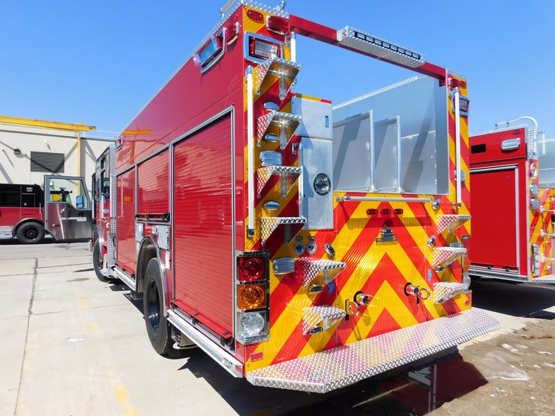 MacQueen Emergency Equipment 05 06 (657) JPG