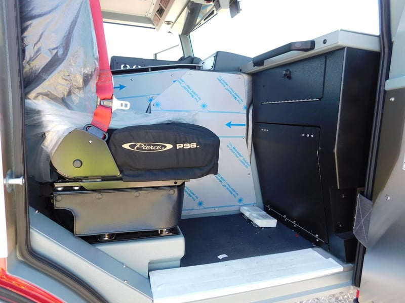 MacQueen Emergency Equipment 05 06 (674) JPG