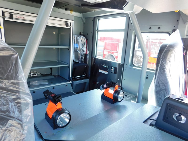 MacQueen Emergency Equipment 05 06 (676) JPG