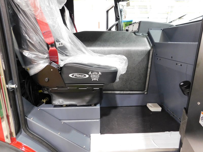 MacQueen Emergency Equipment 05 06 (740) JPG