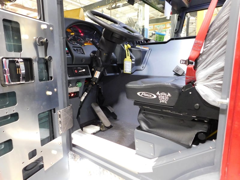 MacQueen Emergency Equipment 05 06 (83) JPG