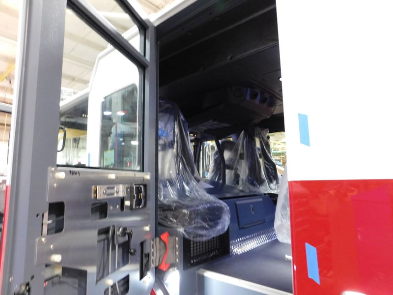MacQueen Emergency Equipment 05 06 (94) JPG