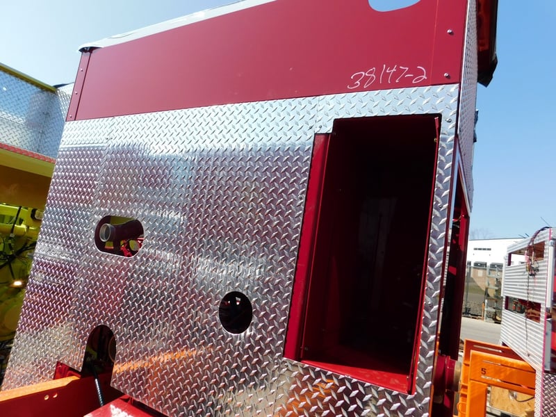 MacQueen Emergency Equipment 06 17 (200) jpg