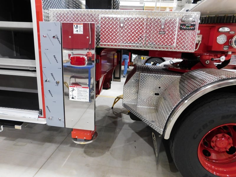 MacQueen Emergency Equipment 06 17 (295) jpg