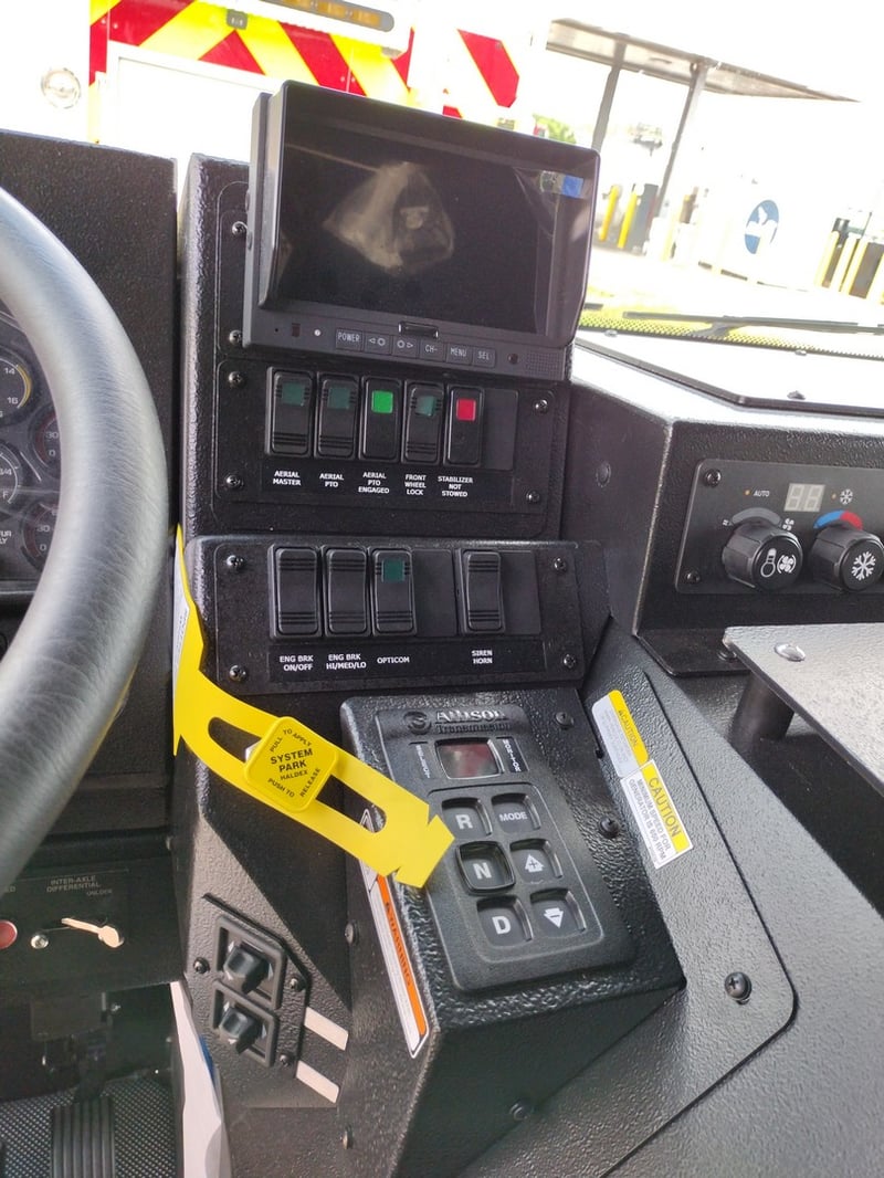MacQueen Emergency Equipment 07 01 (119) jpg