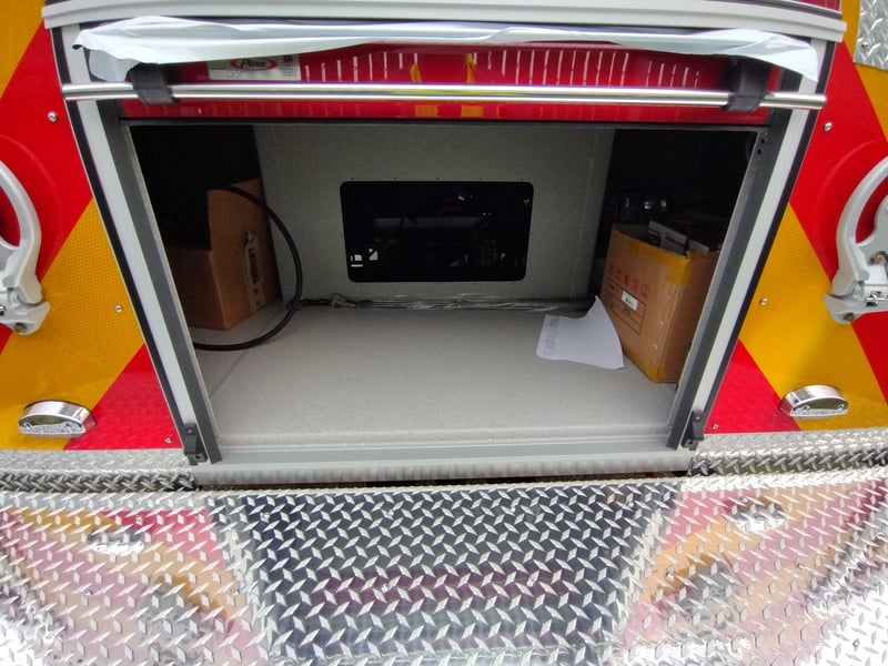 MacQueen Emergency Equipment 07 01 (245) jpg