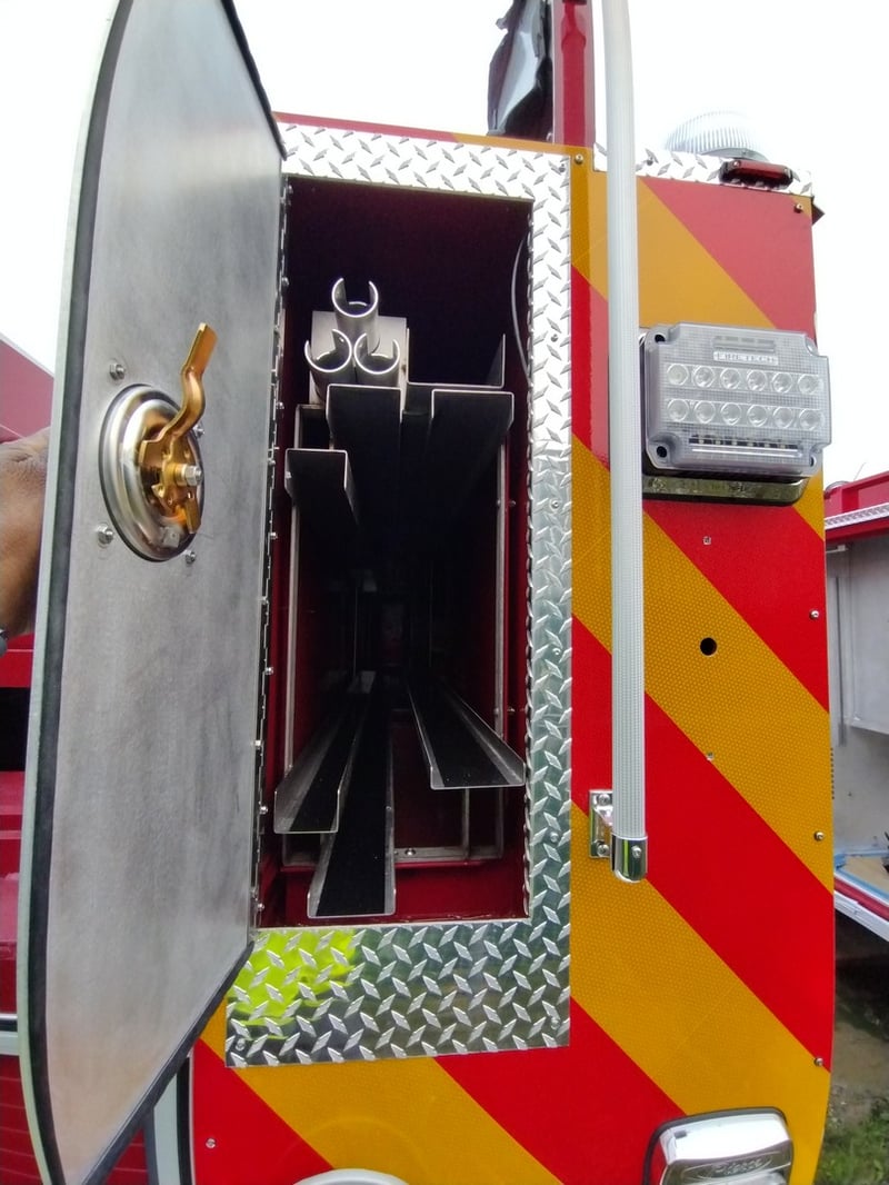 MacQueen Emergency Equipment 07 01 (246) jpg