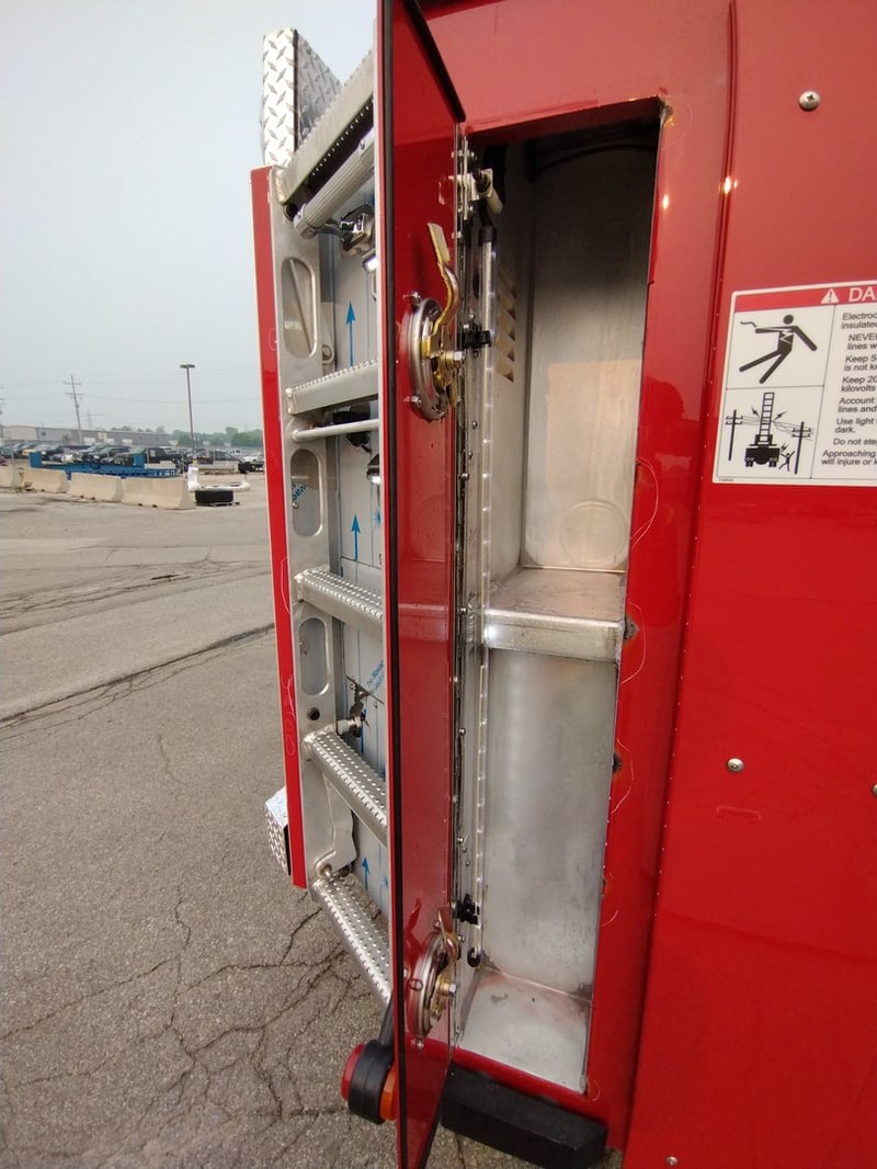 MacQueen Emergency Equipment 07 01 (289) jpg