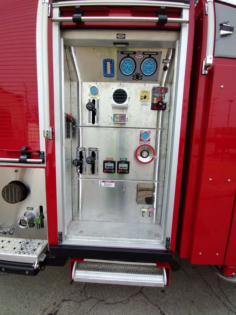 MacQueen Emergency Equipment 07 01 (307) jpg