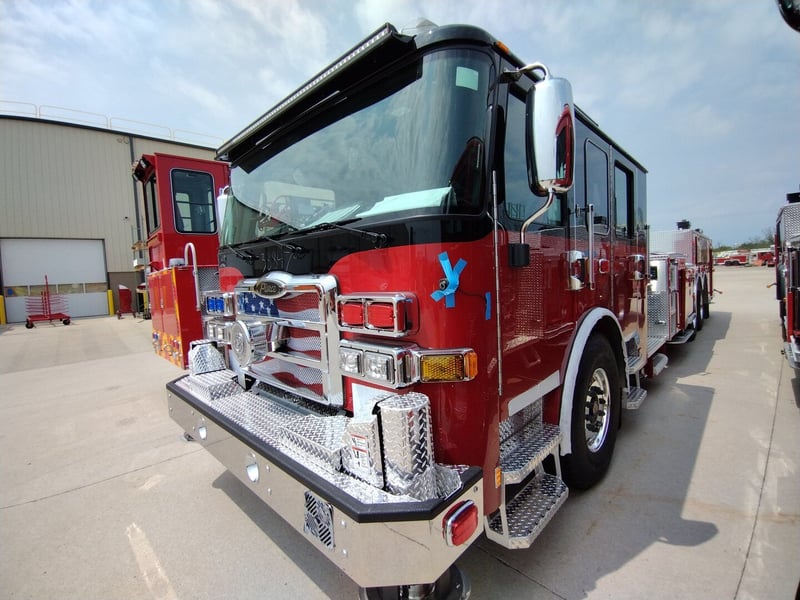 MacQueen Emergency 384 jpg
