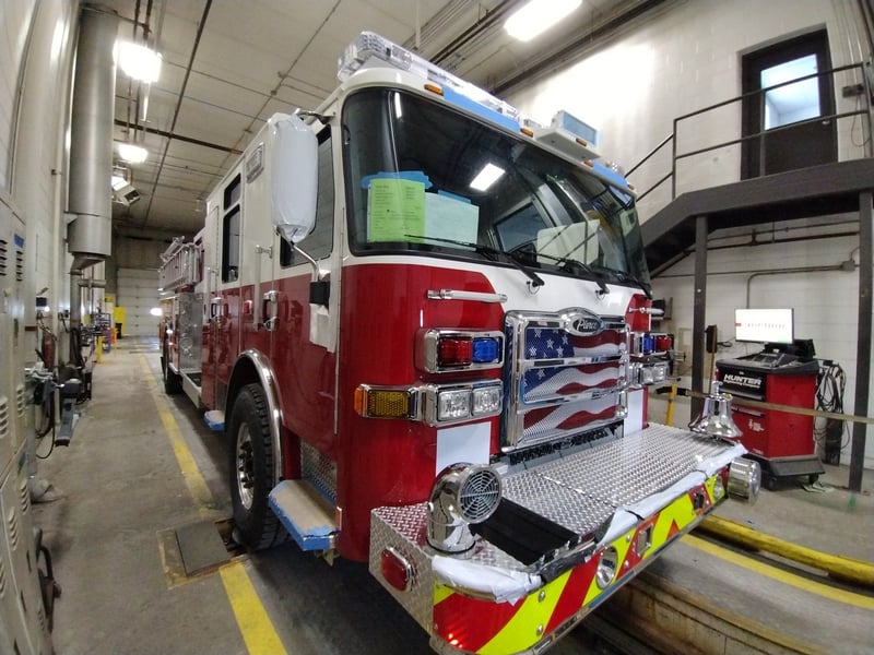 MacQueen Emergeny B (302) JPG