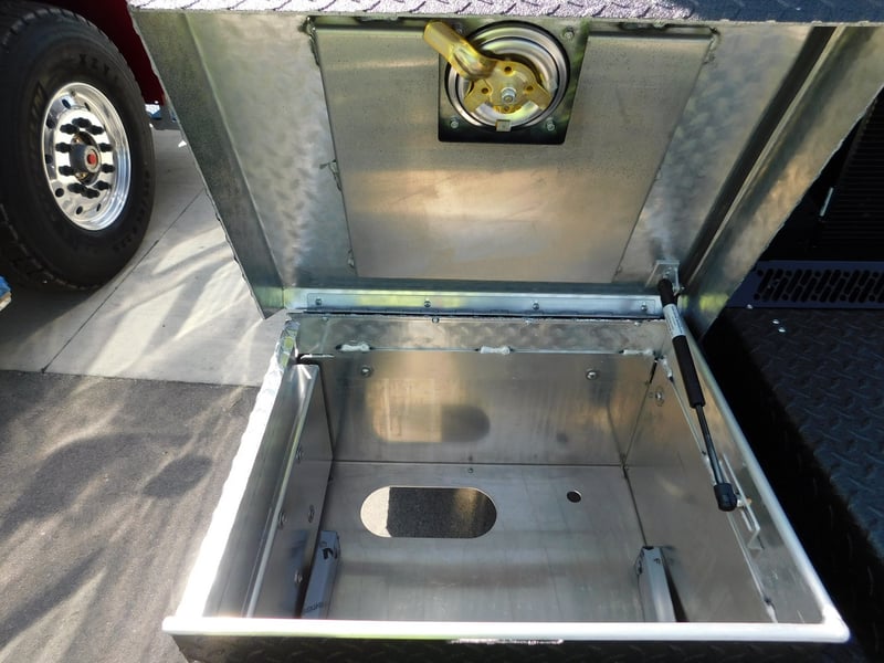 MacQueen Emergeny Equipment 1 (167) JPG