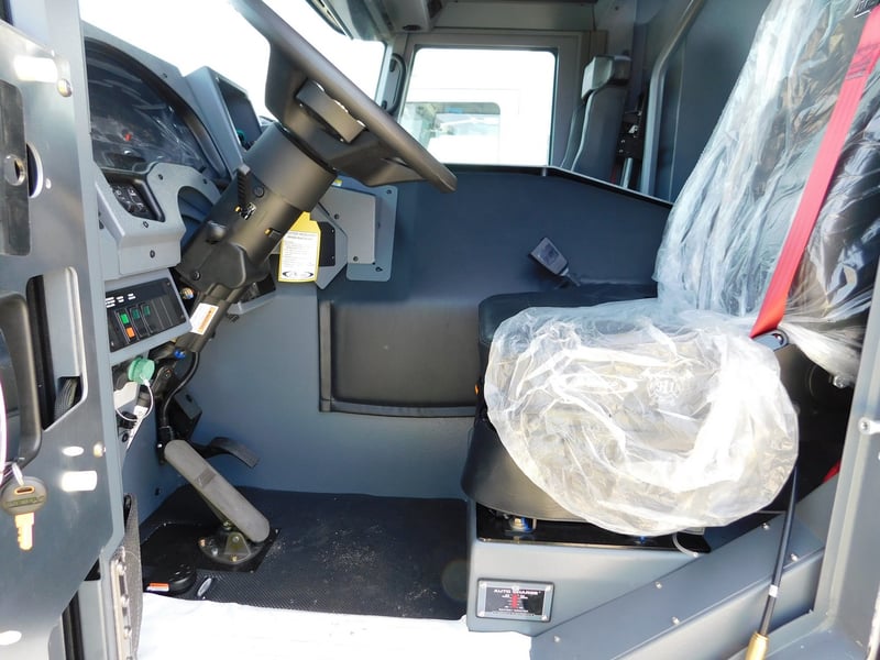 MacQueen Emergeny Equipment 1 (173) JPG