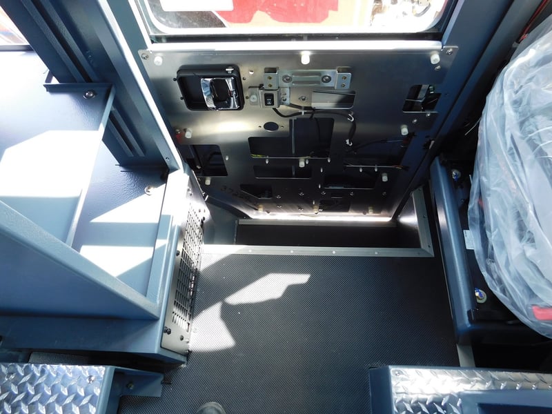 MacQueen Emergeny Equipment 1 (185) JPG