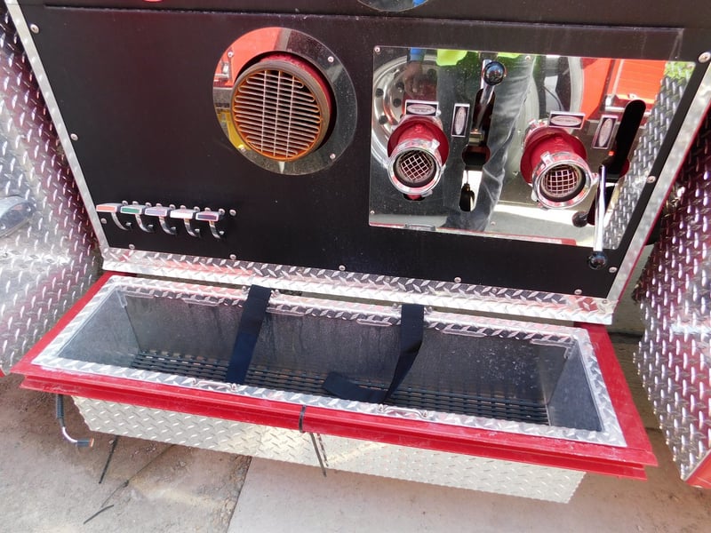 MacQueen Emergeny Equipment 1 (228) JPG