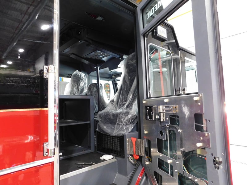 MacQueen Emergeny Equipment 1 (255) JPG