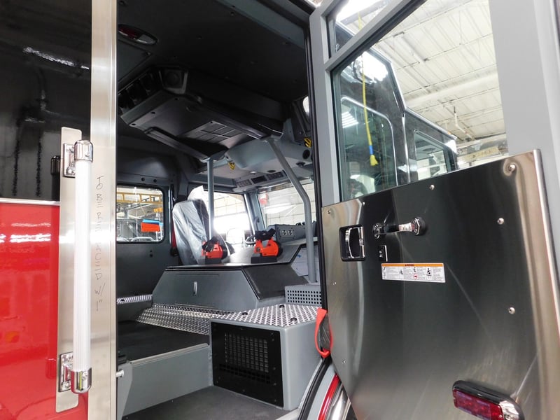 MacQueen Emergeny Equipment 1 (374) JPG